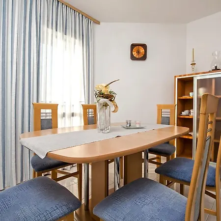 Elsa Apartment *
