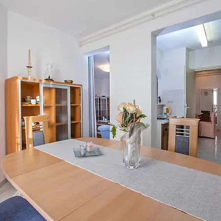 Apartment Elsa Rovinj